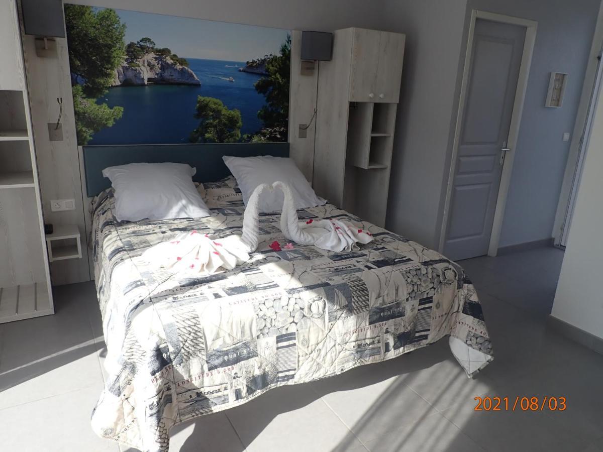 Les Fruitiers Agde Bagian luar foto