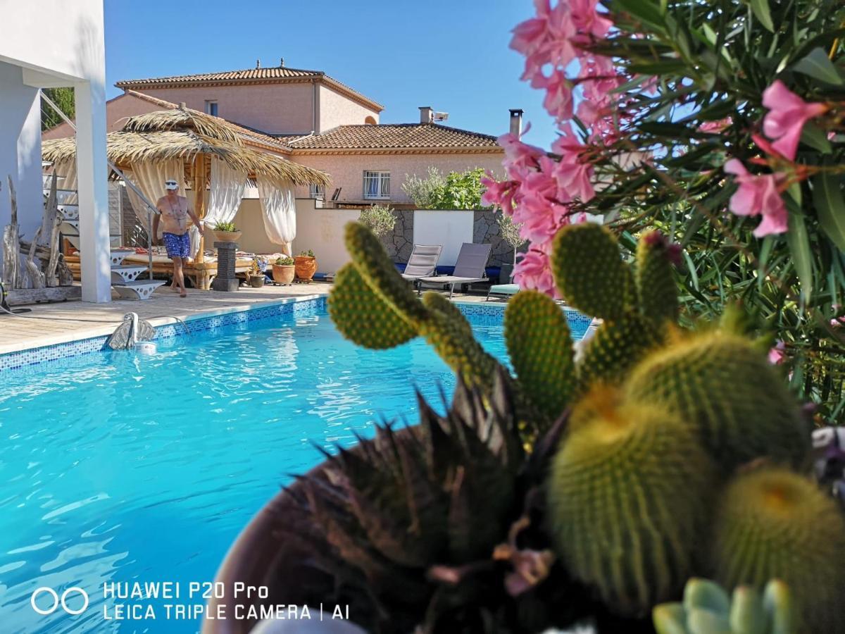 Les Fruitiers Agde Bagian luar foto